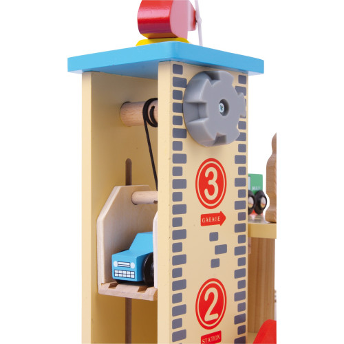 Small Foot Velká stanice s parkovištěm