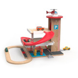 2Kids Toys Dřevěná garáž s vláčkodráhou