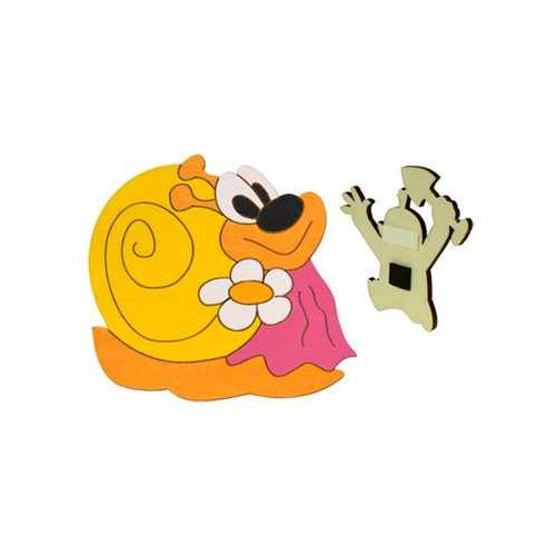 DoDo Dřevěná dekorační magnetka šneková