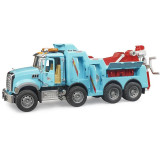 Bruder MACK Granite Vyprošťovací a odtahový nákladní automobil se zvukem a světlem