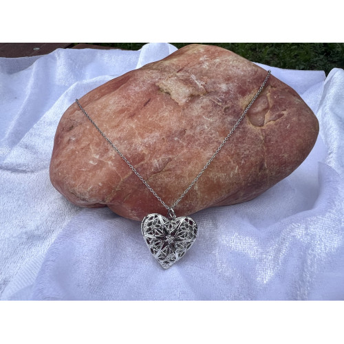 Nerezový řetízek s otevíracím medailonkem, barva platina