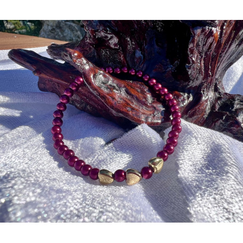 Alada beauty Perličkový náramek bordový se zlatými srdíčky