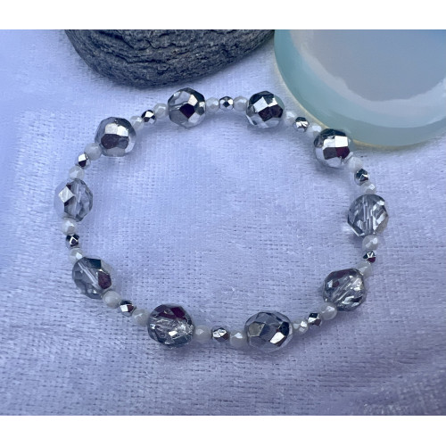 Alada beauty Náramek Celestial bílo-stříbrný