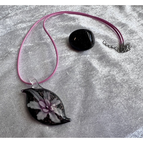 Alada beauty Náhrdelník skleněný květ růžový