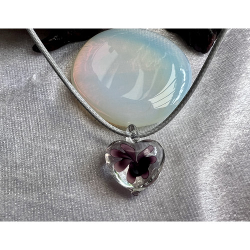 Alada beauty Náhrdelník skleněné srdce s fialovým květem