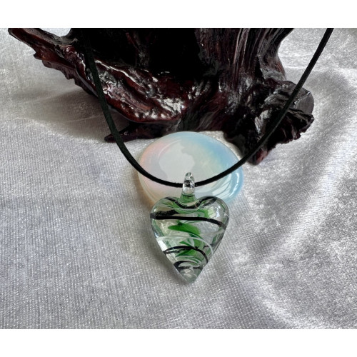 Alada beauty Náhrdelník zelené skleněné srdce