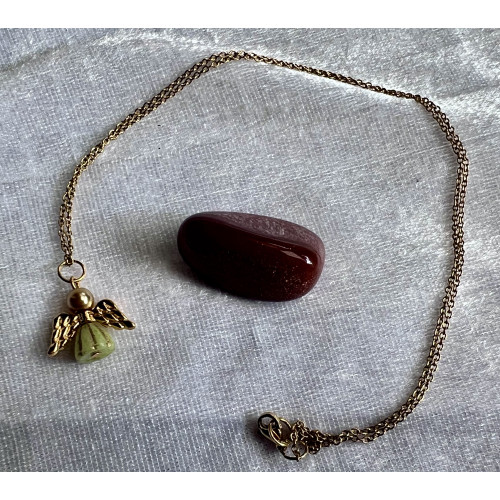 Alada beauty Náhrdelník / řetízek z nerezové oceli s andílkem zelená sukýnka