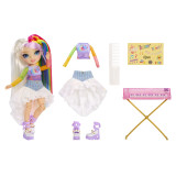 MGA Rainbow High Junior Fashion panenka v rockové kapele  Amaya Raine